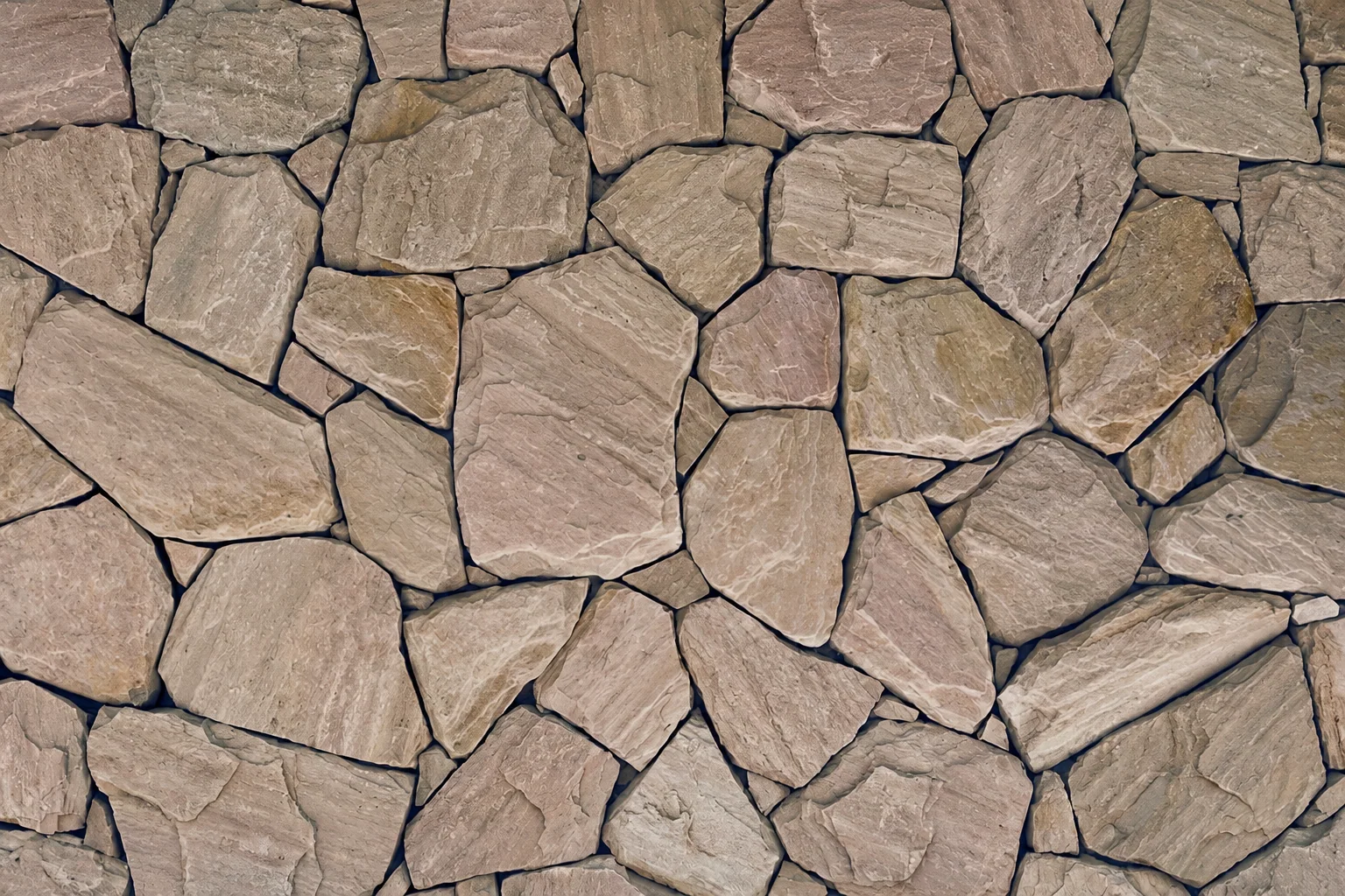 Almofadada Branca Ferrugem — pedra apresentada pela Grannick Pedras