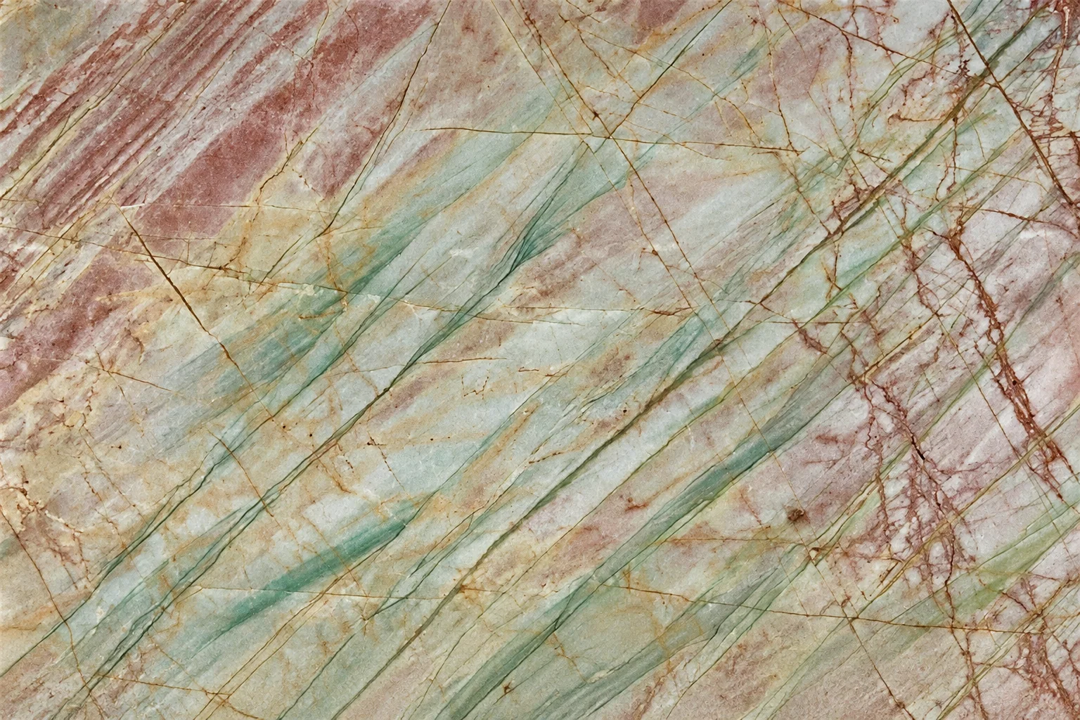 Aurora Boreal — pedra apresentada pela Grannick Pedras