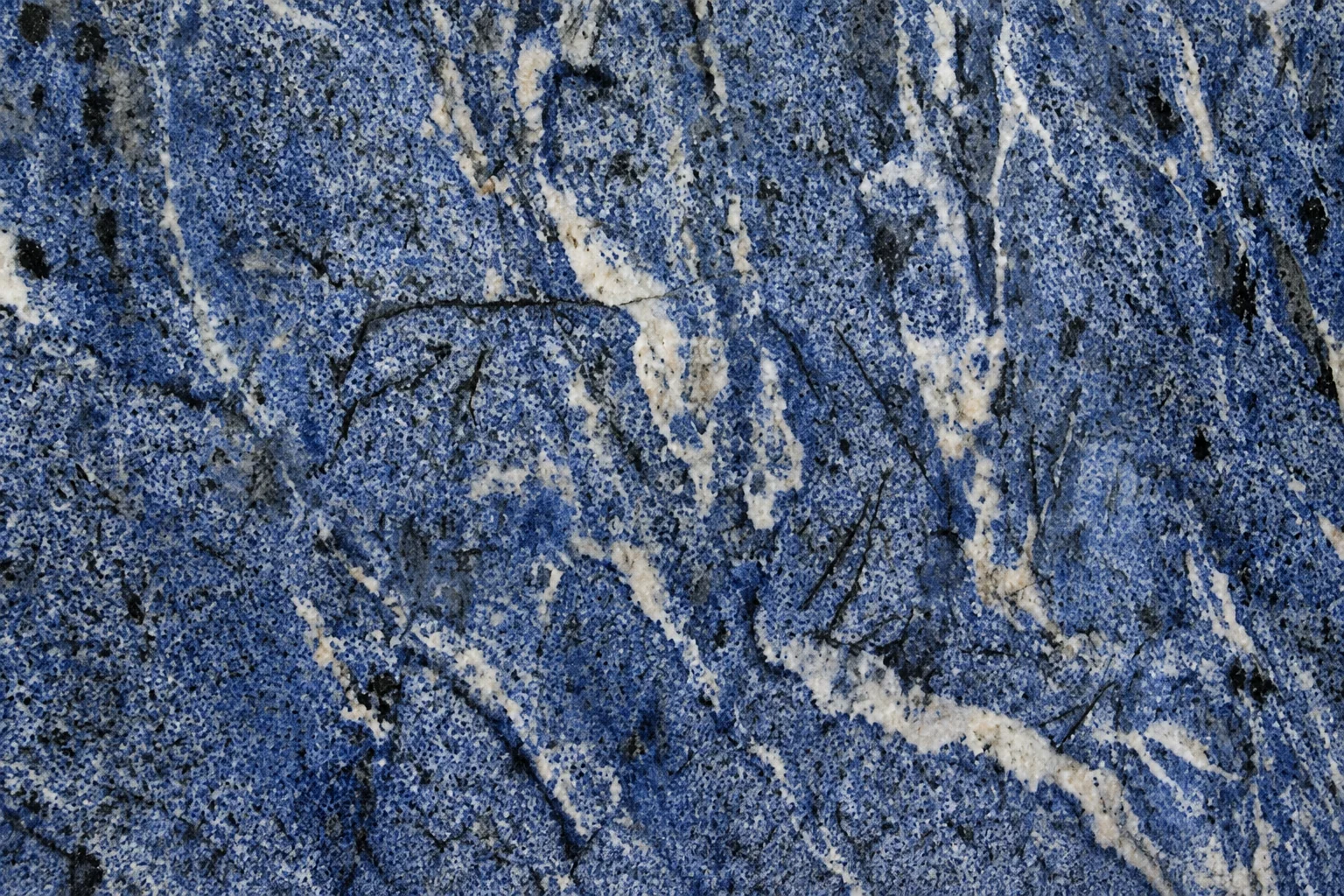 Azul Bahia — pedra apresentada pela Grannick Pedras