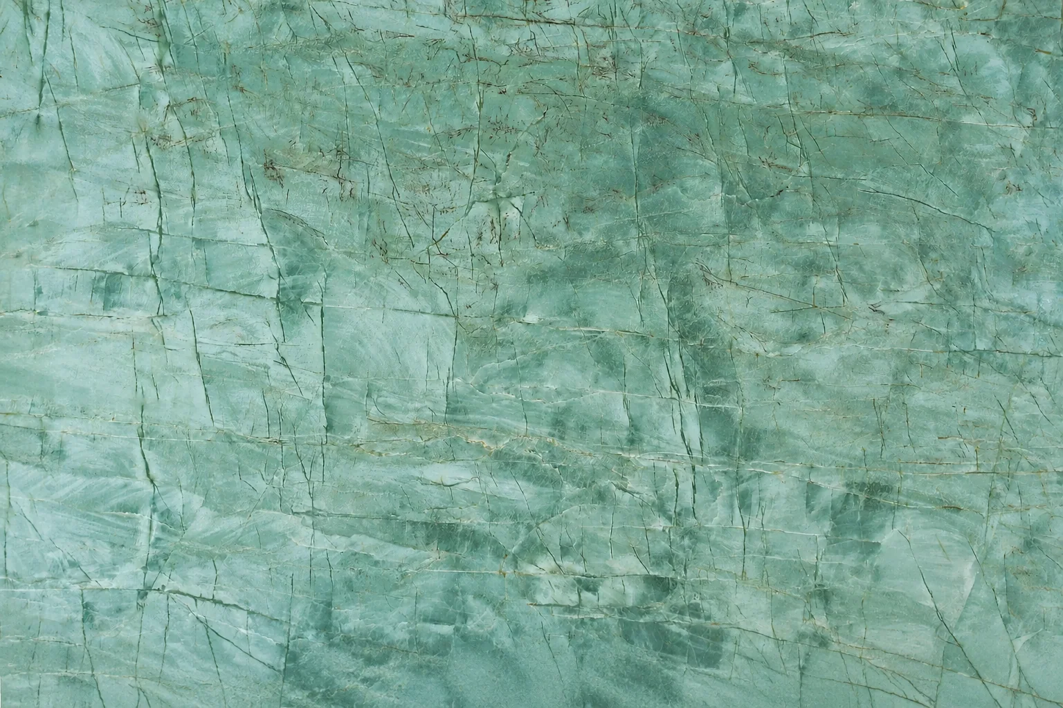Emerald Green — pedra apresentada pela Grannick Pedras